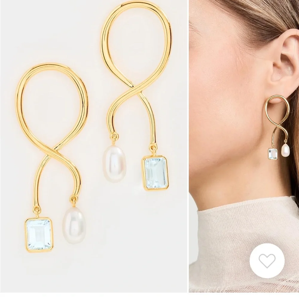 Lizzie Fortunato Gold and Pearl Drop Earrings - Picture 2 of 7